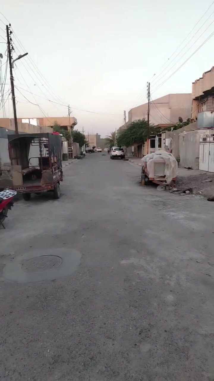 يا الله بيت للبيع مساحته ٨٠ ملك صرف بحي العباس النموذجي لبيت كلش نضيف ومرتب سعر مذكور ب تصوير اتصل ودلل ***********
