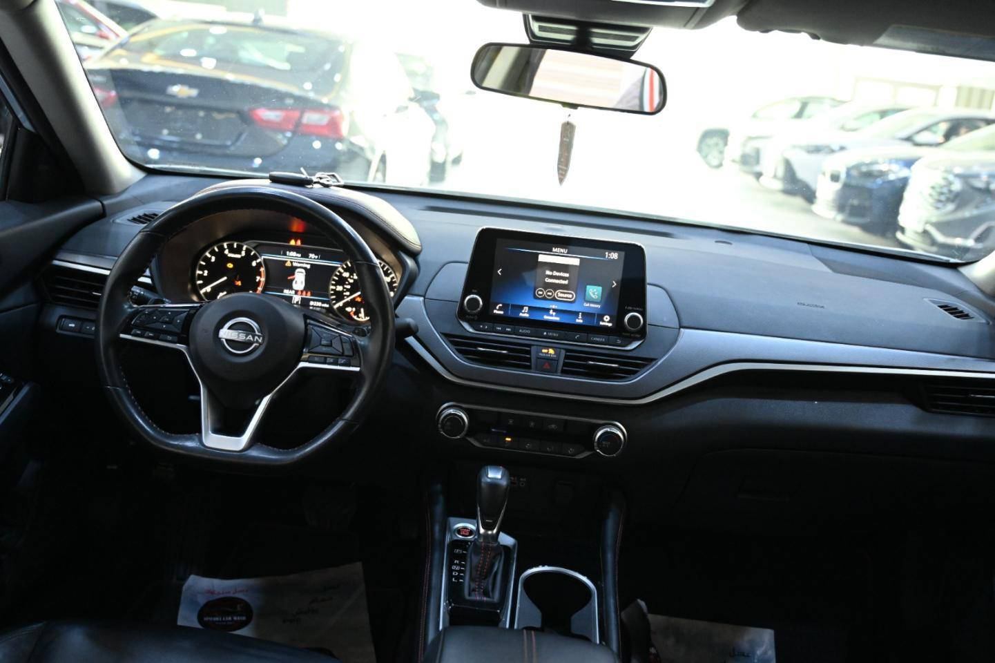 للبيع فقط 
Nissan Altima SR 2023 
وارد أمريكي 🇺🇲
⚙️محرك 4 سلندر 2.5L 
◽نظام الدفع FWD 

⚪ شاشة تدعم Apple carPlay, Android Auto 
⚪كشنات جلد كهرباء + تدفئة 
⚪ستيرن جلد
⚪ويلات حجم 19 

🛡️أنظمة السلامة ومساعدة السائق 
♦️نظام NISSAN SAFETY SHIELD 360 يشمل:
🔺 مكابح تلقائية بحالات الطوارئ
🔺 كشف المشاة
🔺تنبيه مغادرة المسار
🔺نقاط عمياء عالمرايات
🔺تنبيه حركة المرور الخلفية 

ماشية 29.000 فقط ✅

السعر 17.200💲 
مرقم أربيل بأسم شخصي تحويل مباشر 

مكان السيارة أربيل شارع ١٠٠

للإستفسار 
*********** إتصال أو واتساب
