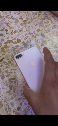 ايفون ٨ بلاس • ٦٤ • محتاج تصليح