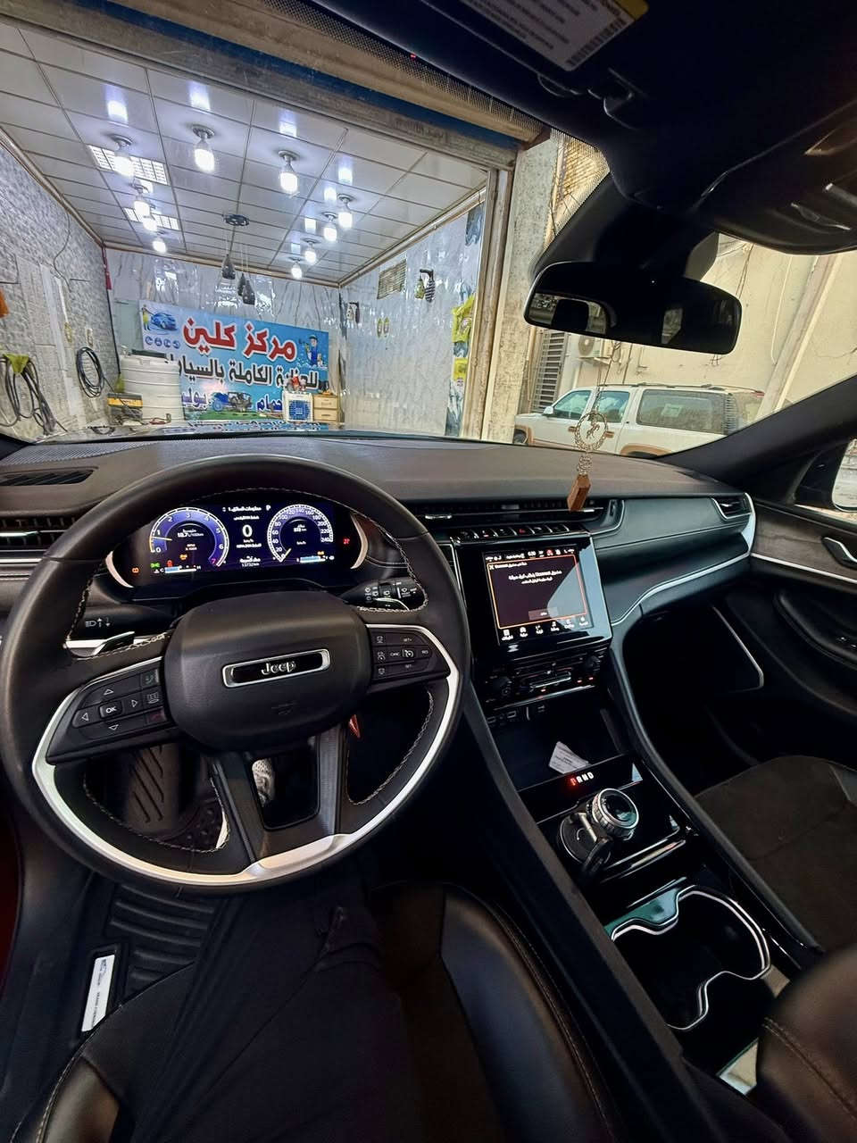 السلام  عليكم ورحمة الله وبركاته
‏‎‏‎       ——— لـلـبـيع  ———

جيب گراند شيروكي - Jeep Grand Cherokee

‏‎‏‎وراد أمريكي.     —    بدون ضرر فقط سرقة 

‏‎‏‎الموديل           —    2023

فئة.                 —   ( LIMITED) 

حجم المكينه   —     3600/ V6

‏‎‏‎اللون               —     ماروني

‏‎‏‎المسافه المقطوعه — 7000

‏‎‏‎حاله السياره.    —  (بدون صبغ فقط تبديل نفس القطع)

‏‎‏‎المواصفات 

‏‎‏‎- بصمة تشغيل 

‏‎‏‎- بصمة أبواب 

‏‎‏‎-تشغيل عن بعد 

‏‎‏‎-ترحيب عند الاقتراب 

-رادار امامي 

-رادار جانبي 

-رادار خلفي 

- توقف ذاتي خلفي

‏‎‏‎-كشنات جلد ومخمل

-اشاره بالمرايه 

-حساس امامي خلفي 

‏‎‏‎-شاشه كبيره تدعم نظام الأبل كار باي ونظام الاندرويد

-شاشه عداد ديجتال

-فتحت سقف 

‏‎-اوتو ستوب

‏‎-وضعيات قياده 

‏‎‏‎-كشنات تدفئة ( اماميه - خلفيه ) 

-كشن السايق خزن ميمور

-ستيرن تدفئة

‏‎‏‎- ستيرن بحركه كهربائيه 

‏‎‏‎- تبريد مركزي 

‏‎‏‎- بگ لايت LED 

‏‎-صندوق كهربائي 

‏‎‏‎-تحكم ستيرن جهتين 

‏‎‏‎-تحديد سرعه 

‏‎‏‎-مانع انزلاق 

‏‎‏‎-ليد نهاري

‏‎‏‎-كامره خلفيه دواره 

‏‎‏‎باقي المواصفات المعروفه  

‏‎‏رقم السياره    - فقط رقم فحص

‏‎‏‎موقع  السياره — ميسان

‏‎‏‎للأستفسار.     — ***********
