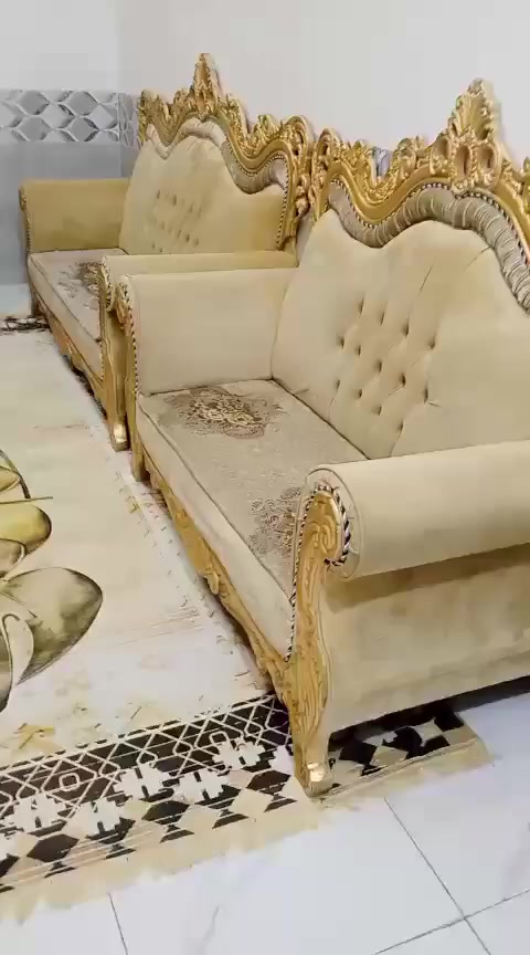 #للـبيع…✋ 

تخم ملكي أخو الجديد عشرة مقاعد مع سيت طبلات 
للاستفسار راسلني خاص وتدلل…


**إذا كنت صاحب هذا الإعلان وتريد حذفه لأي سبب، رجاءا أرسل رسالة إلى الدعم الفني**