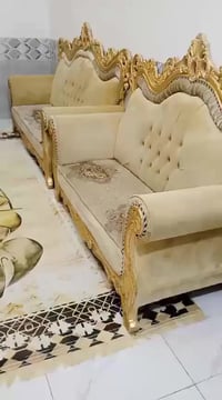 تخم ملكي • ١٠ مقاعد • مع طبلات