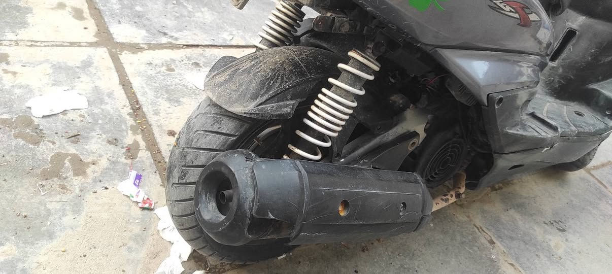 السلام عليكم سكنس نوزال وارد ياباني دراجة نكرة بكل وقت الله يشهد ما موكفتني محرك مكفول لا تبخير لا تنقيص لا نضوح بيها نقوصات الكفر اليسرة و دشبول..      
مكانها بغداد العبيدي  سعرها 400 وبيها مجال بصيط حك الجية 
            هّـ***********. متوفر وتساب و اتصال
