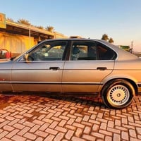 بي ام 525 • ١٩٩٢ • بدون حادث