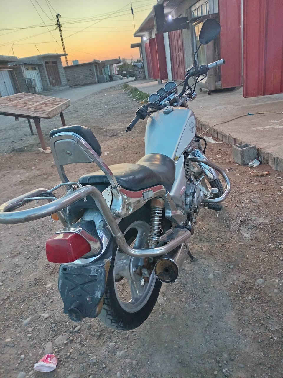 للبيع سعر 500 وبي مجال موجود رقم الهاتف***********
