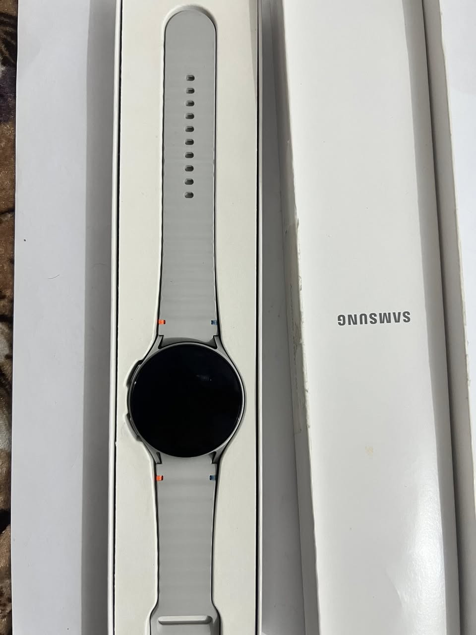 سامسونك حجم 44  اصليه أنطي سعرك وبلعافيه


**إذا كنت صاحب هذا الإعلان وتريد حذفه لأي سبب، رجاءا أرسل رسالة إلى الدعم الفني**