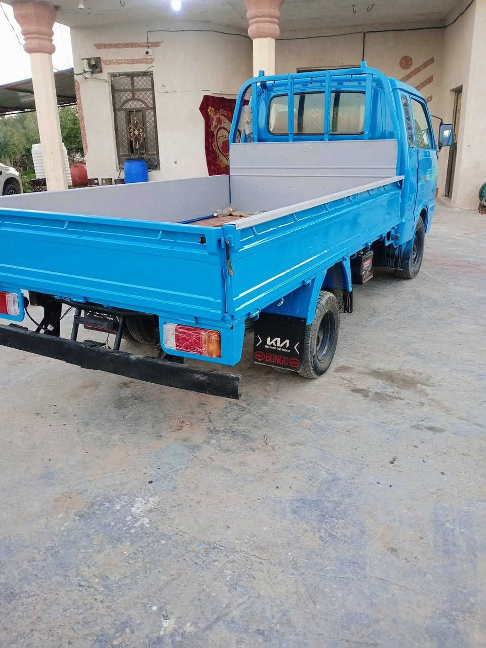 السلام عليكم كيه مديل 94 للبيع سياره نضيفه كلش رقم بابل مكاني حله طهمازيه سنويه نافذه السعر(٤٥)***********.
