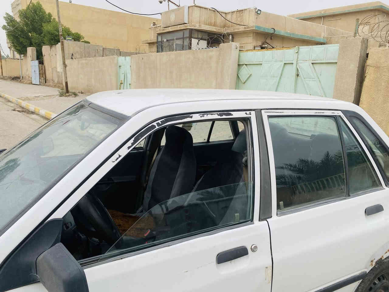 سايبة للبيع رقم واسط موديل 12موجودة واسط قضاء صويرة ناحية المزرعة سعر 30.   /اتصال***********
