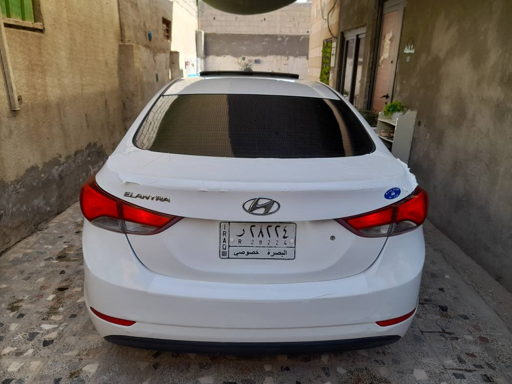 هونداي النترا 2016 وارد خليجي فول عدا البصمه على ايدنه من ال ١٦ رقم بصره تحول سنويه لل ٢٩ بيهه رشتين صبغ بدون ضرر داخلي ربع البنيد او بلصندوك جوه الرقم شي بسيط محرك 2000 دوش كفاله من الفتح والتبخير ماعدا بي صوت راجز اول التشغيل ربع ساعه وايروح الصوت مكان السياره بصره ابو الخصيب للإستفسار *********** السعر ١١٨ مجال قليل البصرة, العراق
