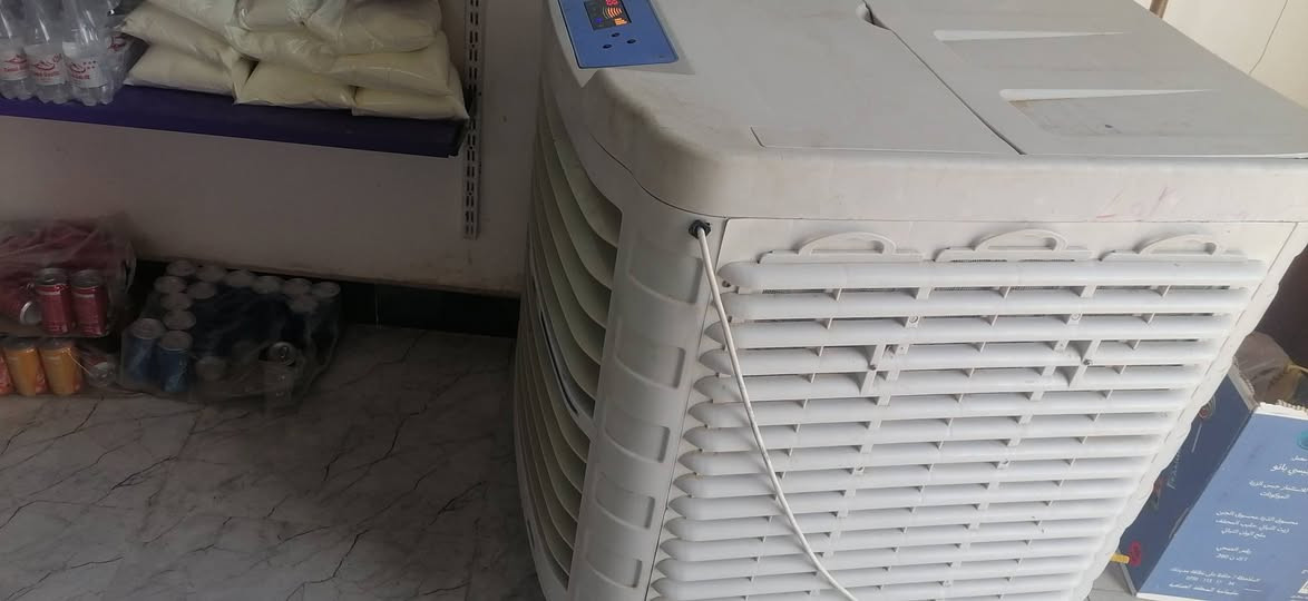 مبردات نضيفات للبيع الحديد نضيفه كلش ماطور جديد واتر بم جديد سعرهه ٨٠
البلاستك نضيفه تشغيل ريموت ليف نضيف نقصهه واتربم فقط تايرات مالتهه موجوده سعرهه ٨٠ تواصل خاص او اتصال ***********
