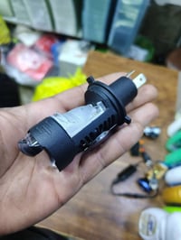 لايت زينون اصل زينون  السعر 15  لد عدسه 1 السعر 25   لد عدسه 2 السعر 4...