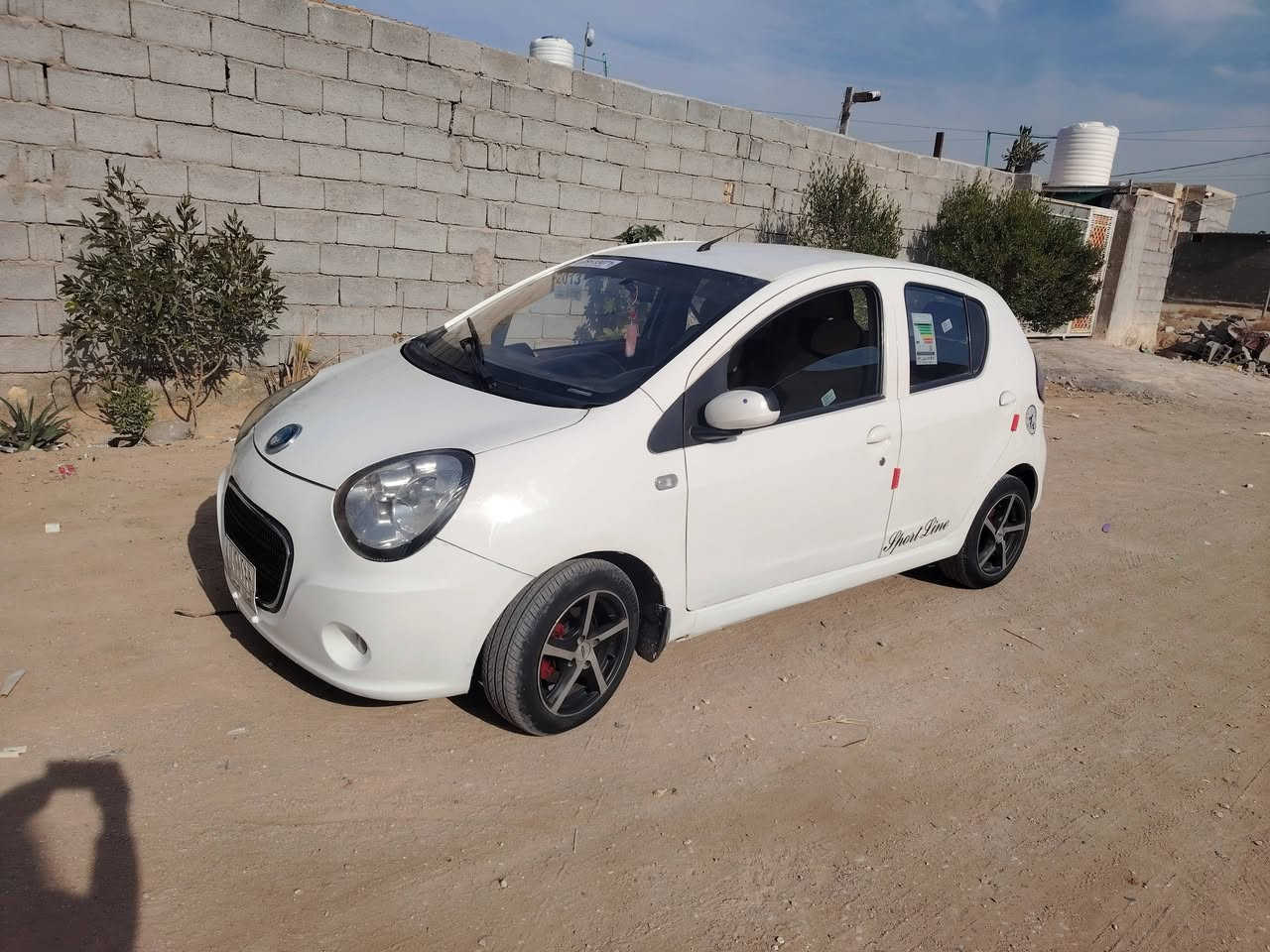 سلام عليكم جيلي بانده موديل ١٣ كير اوتماتيك ومكينه حداديه نضيفات رقم بابل تحويل مباشر سعره ٤٤ وبيه مجال اي استفسار ***********
