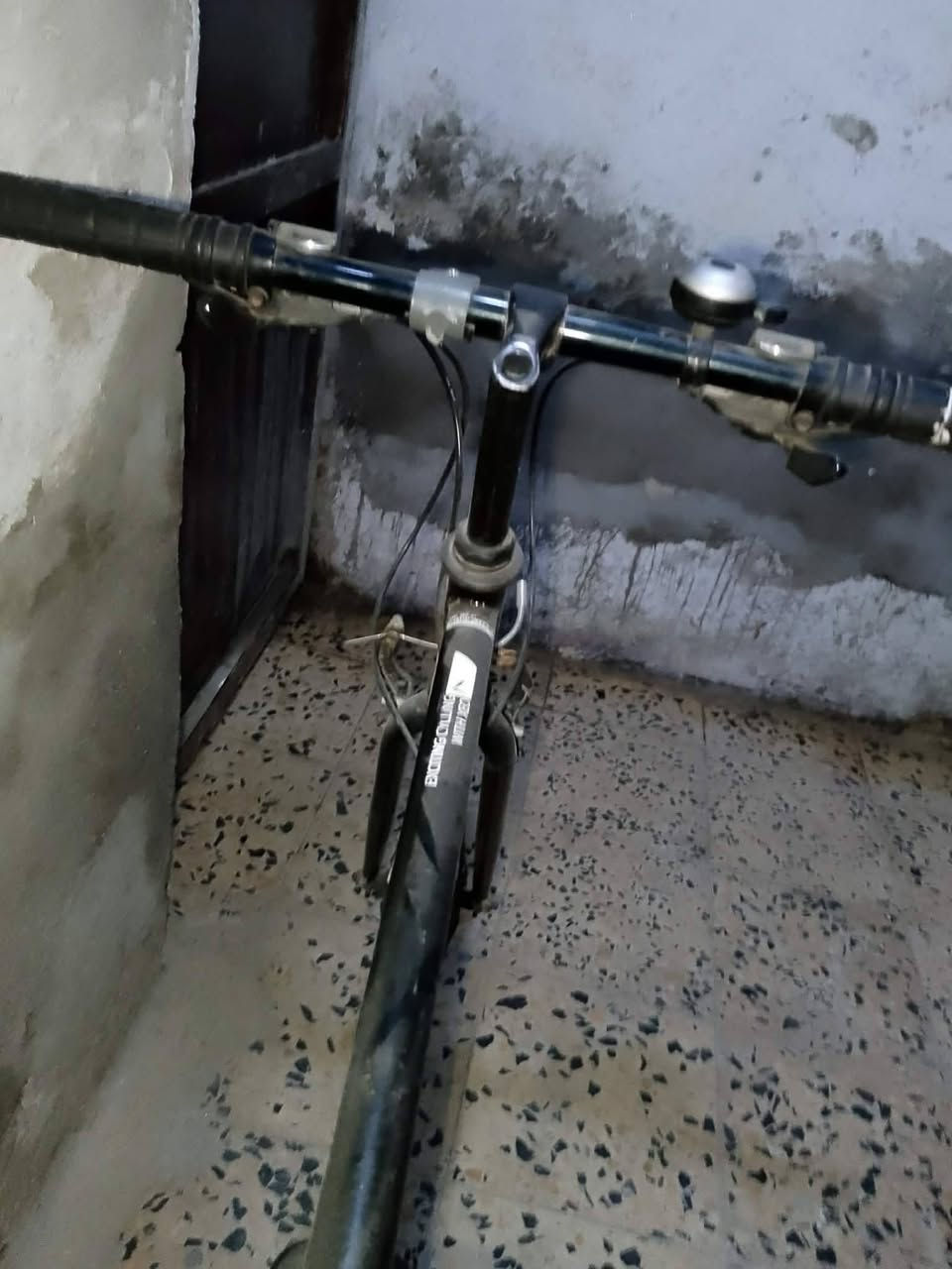 السلام عليكم 
بايسكلات للبيع او مراوس بايسكل جبلي حجم 27\28\29
1-c700سنكل فيسكد ماركه XED حجم 26 بايسكل ناقصة بس تاير وجوب للتاير الخلفي 
سعر/100الف وبي مجال بسيط 
2-باسكل جبلي شغال يرادلة بركات وترتيبات
سعر/50الف وبي مجال بسيط
المكان بغداد طوبجي حي السلام أو قرب محكمة حي العدل لايوجد توصيل


**إذا كنت صاحب هذا الإعلان وتريد حذفه لأي سبب، رجاءا أرسل رسالة إلى الدعم الفني**