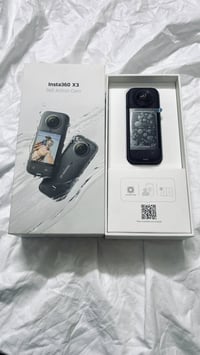 كاميرا • مستعمل مره وحدة • كامل بالعلبة