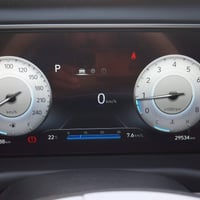 سيارة توسان 24 خليجي ماشيه 29 الف ابيض اللون رقم بابل مكفولة كفالة عام...