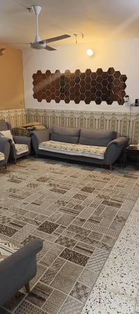 بيت • ١٠٠م • موقع تجاري