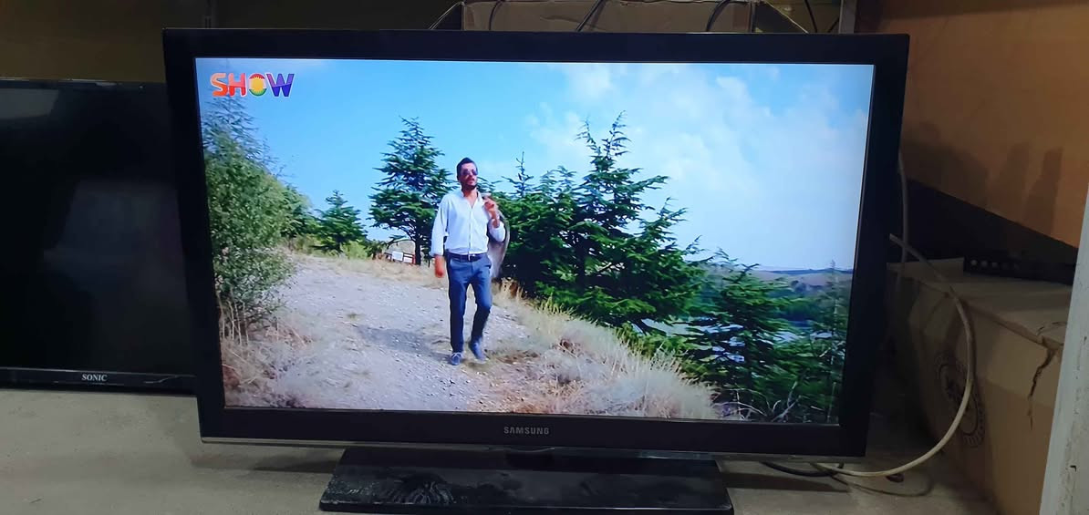 تەلەڤیزۆنی سامسۆنگ قەبارە40 نرخی 11000 لە هەولێرە پەیوەندی بکەن بە واتساپ و ڤایبەر *********** أربيل, العراق
