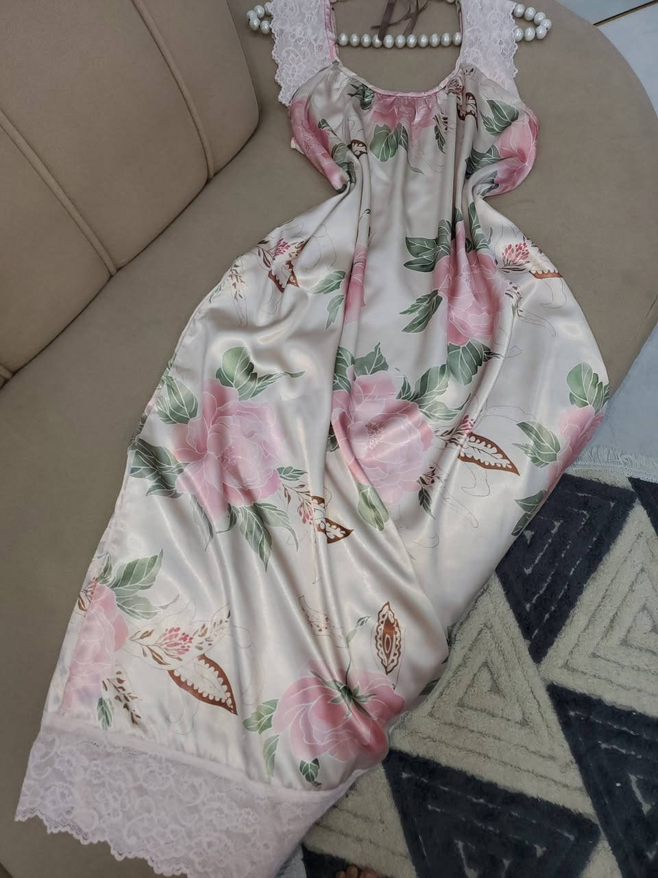 اذا متوصلكم القطع احله من الصور رجعوها بيد المندوب تابعوني فيونكه باله للملابس النسائيه


**إذا كنت صاحب هذا الإعلان وتريد حذفه لأي سبب، رجاءا أرسل رسالة إلى الدعم الفني**