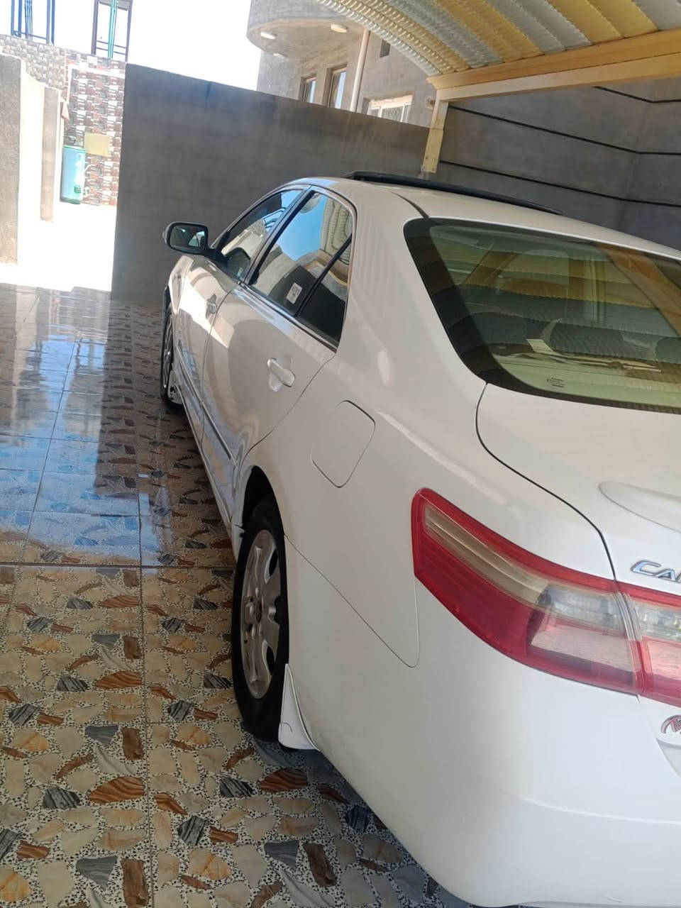السلام عليكم 
كامري 2009 
Gle 
فول موصفات  

مكان السياره الرمادي الرقم

‭***********‬
‏فؤاد جمعه الفهداوي
السعر 115
