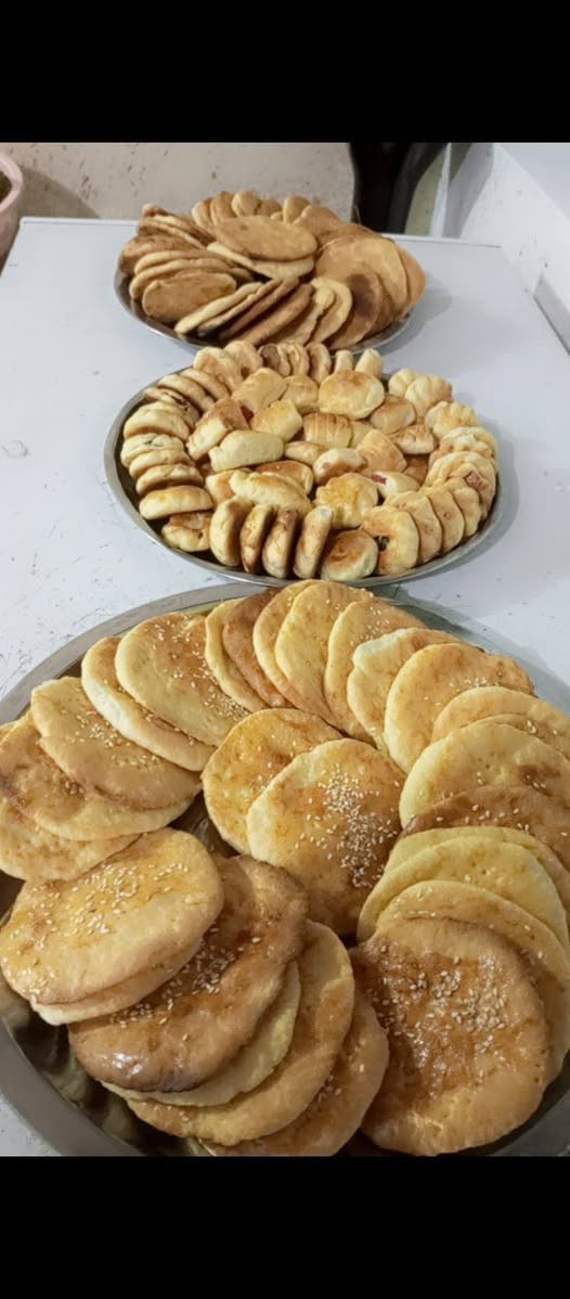 السلام عليكم اشتغل كليجه وخفيفي حسب الطلب
الحشوات حلقوم وتمر وجوز الهند وسمسم وجوز عين الجمل للطلب والاستفسار خاص تتوفر خدمه توصيل داخل بعقوبة


**إذا كنت صاحب هذا الإعلان وتريد حذفه لأي سبب، رجاءا أرسل رسالة إلى الدعم الفني**