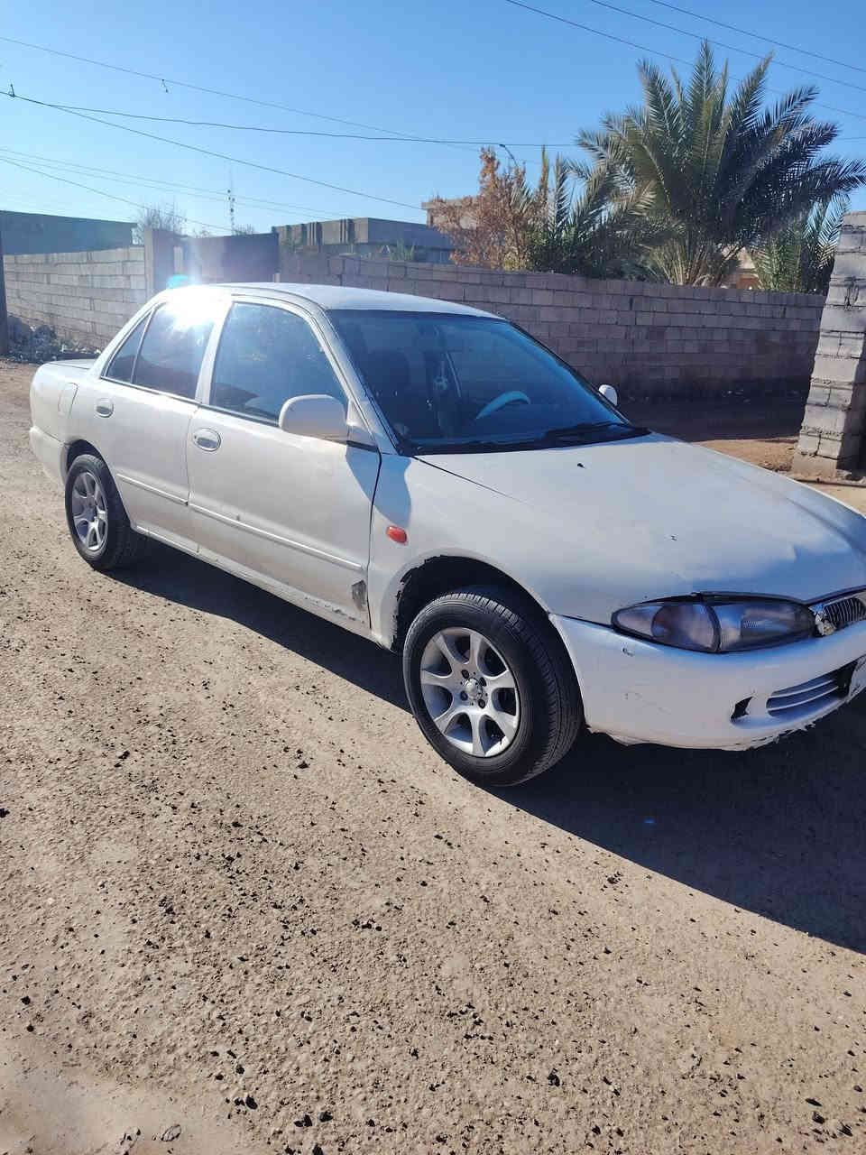 السلام عليكم بروتون نواب ضباط مطلوبة رقم ديالة صدامي بيهة.كتاب فقدان بدون صاحب ماند صاحبة مكفولة كير ومحرك شرط صدر خلفي وامامي جديد تخم تاير أربعة جديد مسجل وأربع سماعات شغال كهربيات كلهة شغالة كشر وقرفة جديد مضومت تبريد كاملة سيارة جاهزة من كلشي السعر ٢١ ورقة وبيهة مجال بصيط مكان السيارة العلم قريت الربيضة ***********) *********** مراوس حسب القناعة
