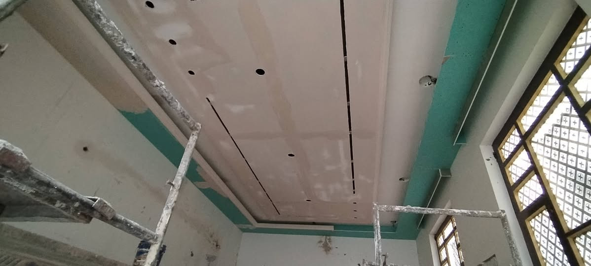 من رخصة الأدمن السلام عليكم جزء من شغلي للاستفسار واتساب ***********
