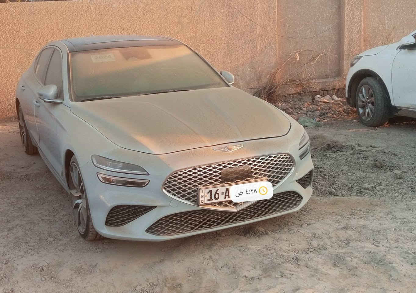 جنسيز g70 سموك 
   مراوس بعالي 
سعرهه 205
***********
