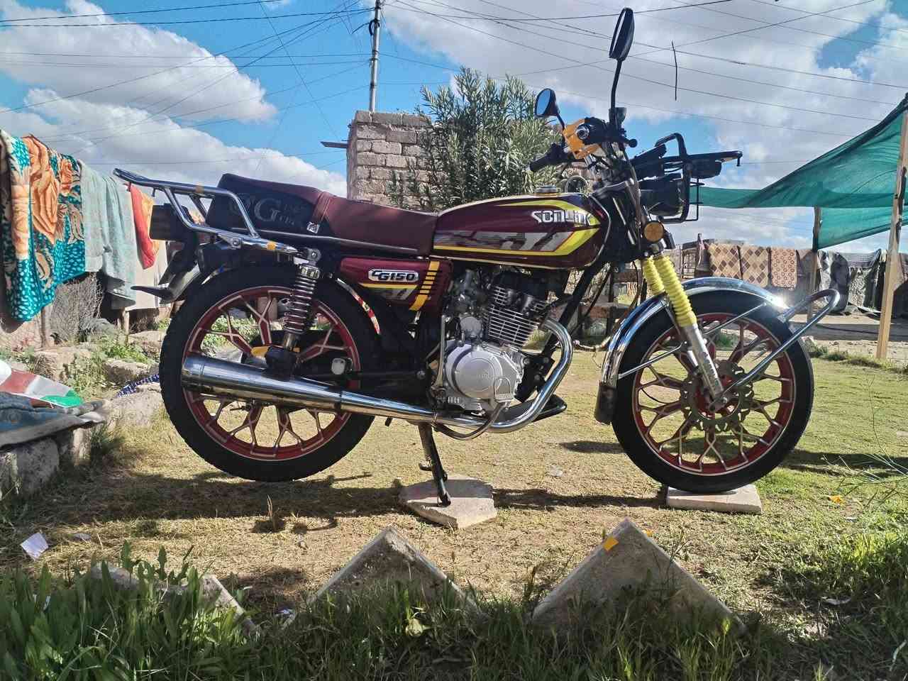 سيفان 24 وزن ثقيل  شرط»»»» للبيع
الاصلي  باب اول0.1 نضافه فول»»» 
نشاط فول 🔥
طيران ✈️
محرك كيرشرط مامفتوح نعومه فول»»»» 
كهربائيات كلها شغاله درع امامي نشرات»»» 
 موطور مال جناي مامتعوب»»»» 
ملاحضه........ 
رجاءءء الموشراي لاتكسر بحلال ناس كلشي»»» 
 موجود بل سوك. 
السعر600 وبي مجال
     خاص مفتوح 
بدون مراوس بيع فقط 
المكان بيجي.


**إذا كنت صاحب هذا الإعلان وتريد حذفه لأي سبب، رجاءا أرسل رسالة إلى الدعم الفني**