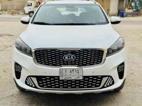 السلام عليكم سورنتو 2019 كفاله ماعدا رشه بسيطه بل بنيد  مكينه كير حداديه تبريد كله شرط رقم مثنى تحويل ثاني يوم سعر السياره 228$ وبيها مجال بسيط جدا لاستفسار *********** ❤️
