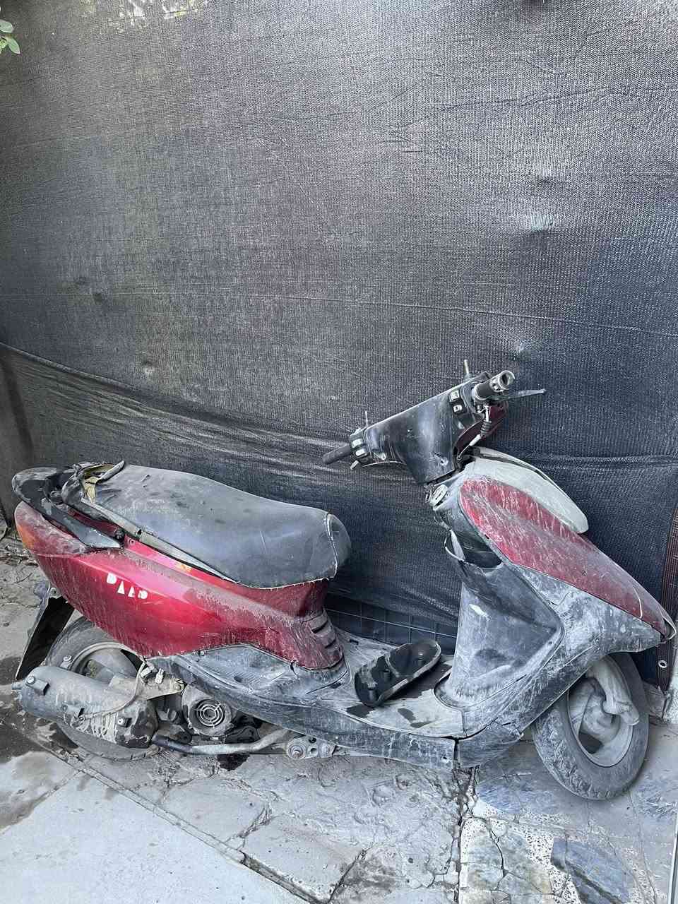 السلام عليكم دراجتين كوم حديد كوم حديد بريز وساسكوي قفلهن 300 الاتصال *********** السعر لحد يعامل عليه لان قفلهن
