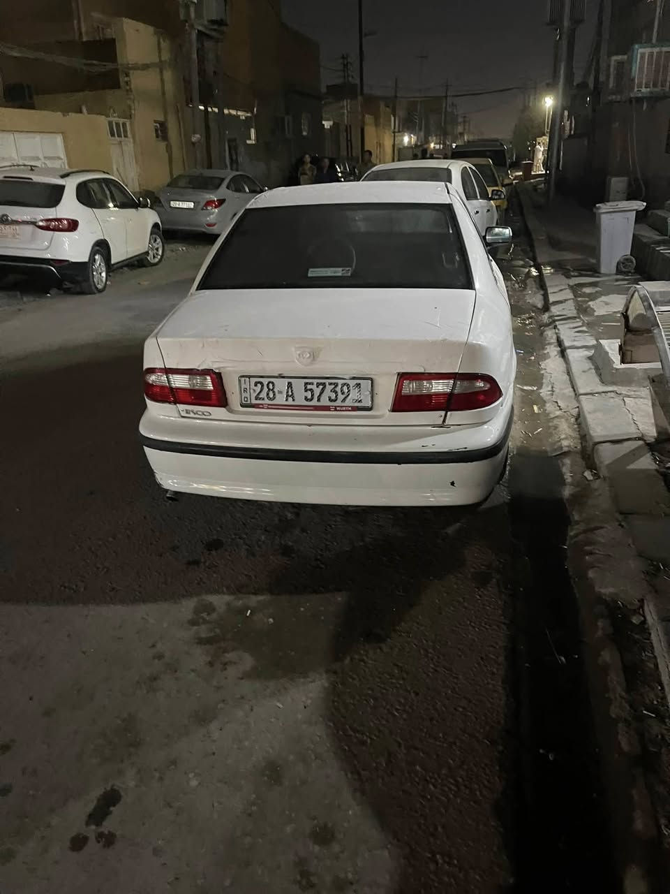 سمند للبيع مديل 11 بيه تبديل وبارد بجاملغ لوره سياره عايزه شويه ترتيبات 33 وبيه مجال مكاني نجف***********
