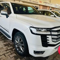 لاندكروزر  VXR  البيع.   موديل ٢٣  ماشيه ٥٩  مكفول   مغلافه. PPF  بيبا...