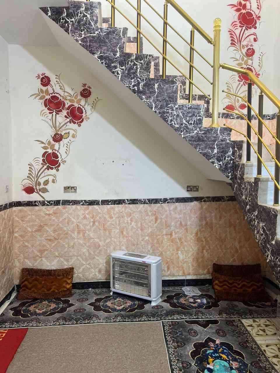 1/ المساحة 100متر✅

2/ نوع البناء طابوك السقف صب كونكريت ✅

3/ طابو صرف تحويل ثاني يوم ✅

4/ خدمات كامله ماي وكهرباء ومجاري ✅

5/ 📌العنوان// حي الفداء مقاطعة 24✅ 

6/ المشتملات غرفة نوم-صاله-ديوانية- مطبخ- وصحيات✅

7/ السعر 107 مجال قليل للشراي ✅

   

               للأستفسار اكثر ***********📞

                         مكتب عصام للعقار 📋
