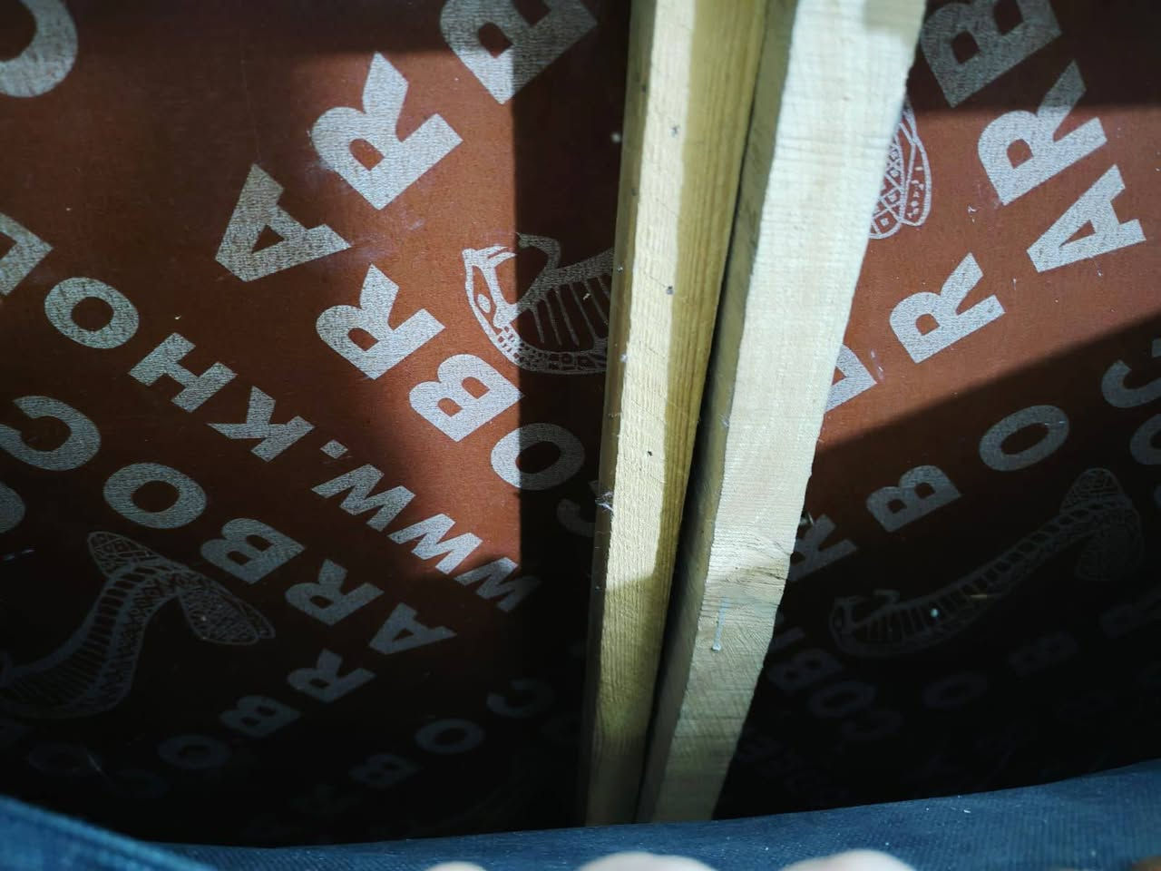 تخم 10 مقاعد بلوك اسود تزكام درجه اوله نضيف جدن اي ضرر مابي اسعر325لعنوان كربلاء بدايت امن اداخلي يوجد توصيل ***********
