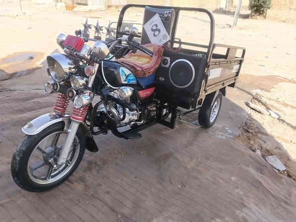 للبيع مديل 23طالعه بل 24 نظيفه ماعيزه برغي مكان نجف وراق صولي مكفوله كفاله عامه سعر 2550وبيه مجال مكينه صاله 10 يام شاده ***********
