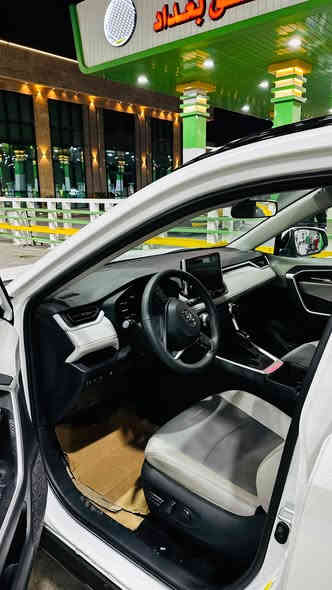 فقط لل يدور نضيف راف فور موديل 2024 محرك بانزين 2500 وارد امريكي  ماشية فقط  7000 ميل🔥 بدون ايرباك بدون قطرة صبغ بس بارد صغير بل باب باقي السيارة كفالة حتة من الشخط بدون اي تبديل حادث لسيارة موضح بصور وصور لمزاد هم مرفقة وية لصور
✅ويل كبير 19🔥
✅بصمة تشغيل
✅رادار امامي
✅توقف ذاتي
✅رادارات جانبية
✅اوتو هولد
✅كشنات جلد
✅اشاير بل مري
✅كرسي السائق كهربائي
✅كرسي خزن ميموري
✅تدفئة مقاعد امامية
✅رادار مسار
✅فحص ظغط الاطارات
✅تدفئة ستيرن
✅صندوق كهربائ
✅قطعتين تبريد
✅منافذ شحن 
✅النقط العمياء
✅اكزوز مثبت سرعة
✅تحديد مسار
✅هاند بريدك دكمة
✅فتحة سقف طكتين
✅تلث وضعيات قيادة 
وبعد مواصفاتهة لمعروفة
لسيارة حادثهة كلش خفيف تبريد لشركة بعدة نفسة راديترات نفسهة  ممبدل ايشي بيهة بس لدعامية لامامية مبدلة اصلية نفس اللون 
ولماصدات نفسهم لاصليات مصلحات ولباقي لبارد مبين بل صور
رقم لسيارة بغداد باسمي تحويل ثاني يوم 
سعر لسيارة 305$
كلشي موجود بل سوك وكلشي بسعرة وكلشي بضربتة ونضافتة ومواصفاتة سيارة حتة مماشية بنسبة لموديلهة لميعجبة يتخطة المنشور تحياتي الكم ❤️
للاستفسار ***********
