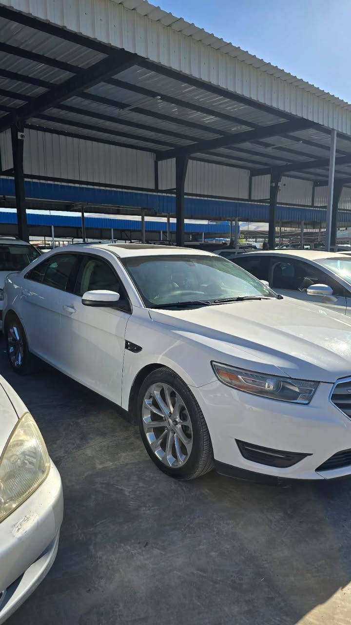 السلام عليكم 
من رخصة الادمن
فورد تورس 2013 SEL
شاشة كبيرة
داخلها نظيف جدا
كير ومحرك وحدادية كله بالشرط
سياره بيه طخات خفيفه موضح في الصوره سونار
سيارة مال بيت ماتصرف عليها فلس 
مكان السيارة بغداد 
سنوية تنتهي 2030
رقم سليمانية الجديد
السعر المطلوب 
140
ومثل ماتعرفون التورس تُقيم بالنظافة
شوفها بالحقيقة احلى من الصور وتاخذها من عيوني
………
للتواصل على الرقم
***********
