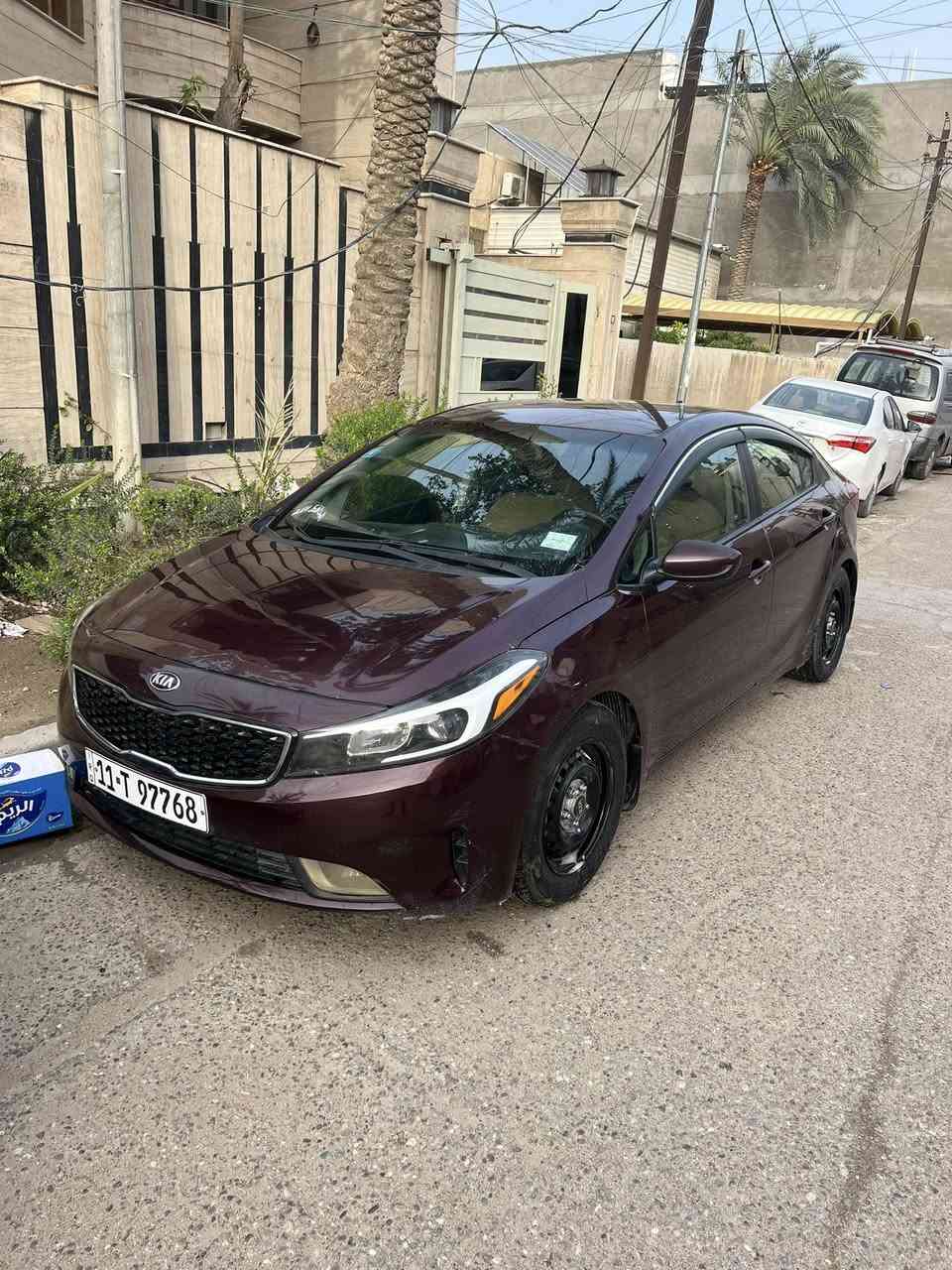 السلام عليكم كيا فورتي 2017 كفاله عامه من الصبغ ولفتح فقط بارد قليل السياره ماشيه 97 الف كفاله عامه كير محرك رقم بغداد بئسمي تحويل ثاني يوم 
السعر مناسب 
رقم التليفون ***********
