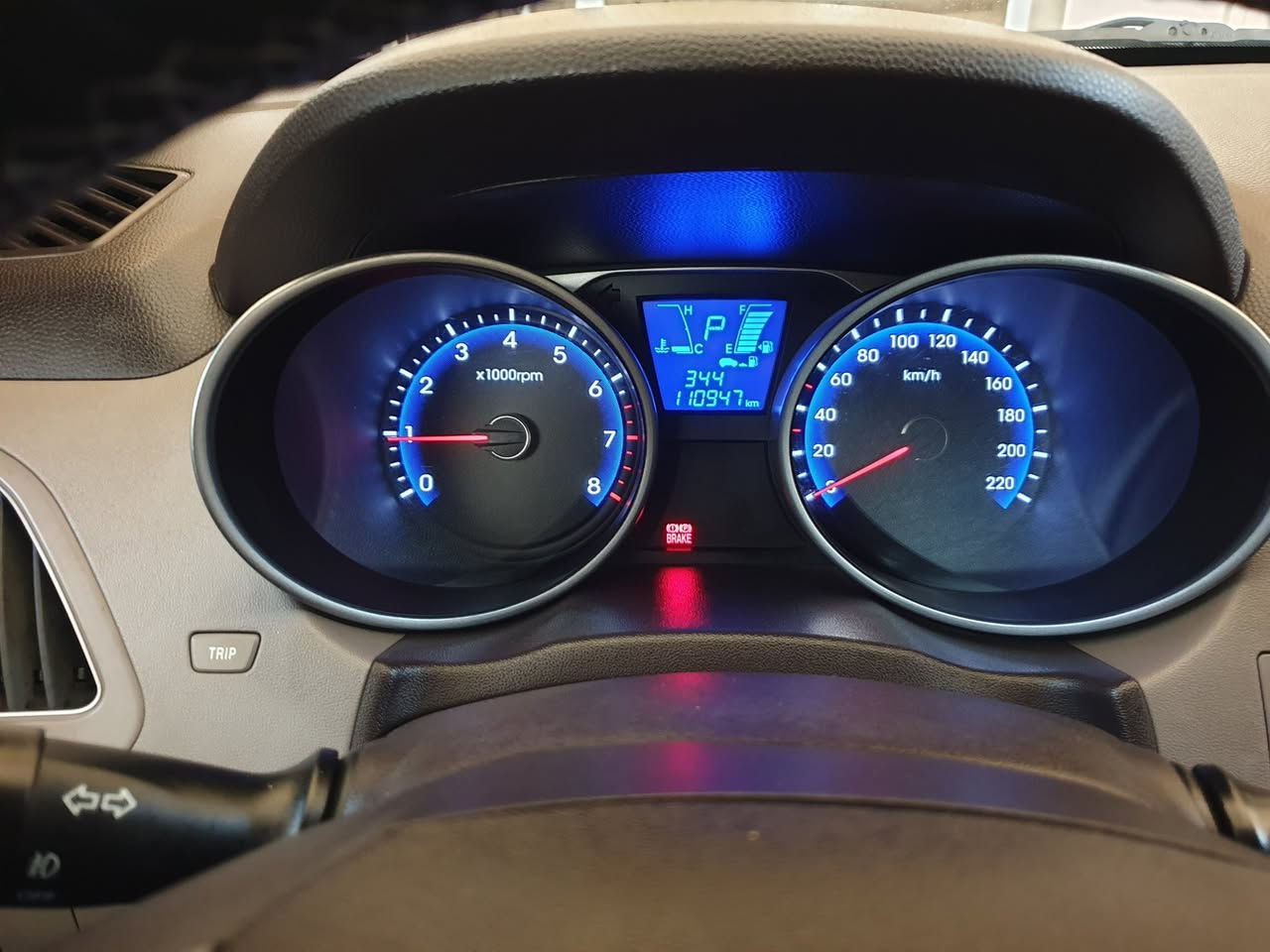 توكسان 2012
محرك 2000
ماشية 111 كم
بيها طخة بسيطة بالجاملغ الامامي تتعدل عالبارد 
مكفولة من الصبغ 
مواصفات التوكسان الاعتيادي كامرة بالمراية وتحكم 
السيارة وارد كوريا
سعرها 147 وبيها مجال بسيط
للتواصل ***********
