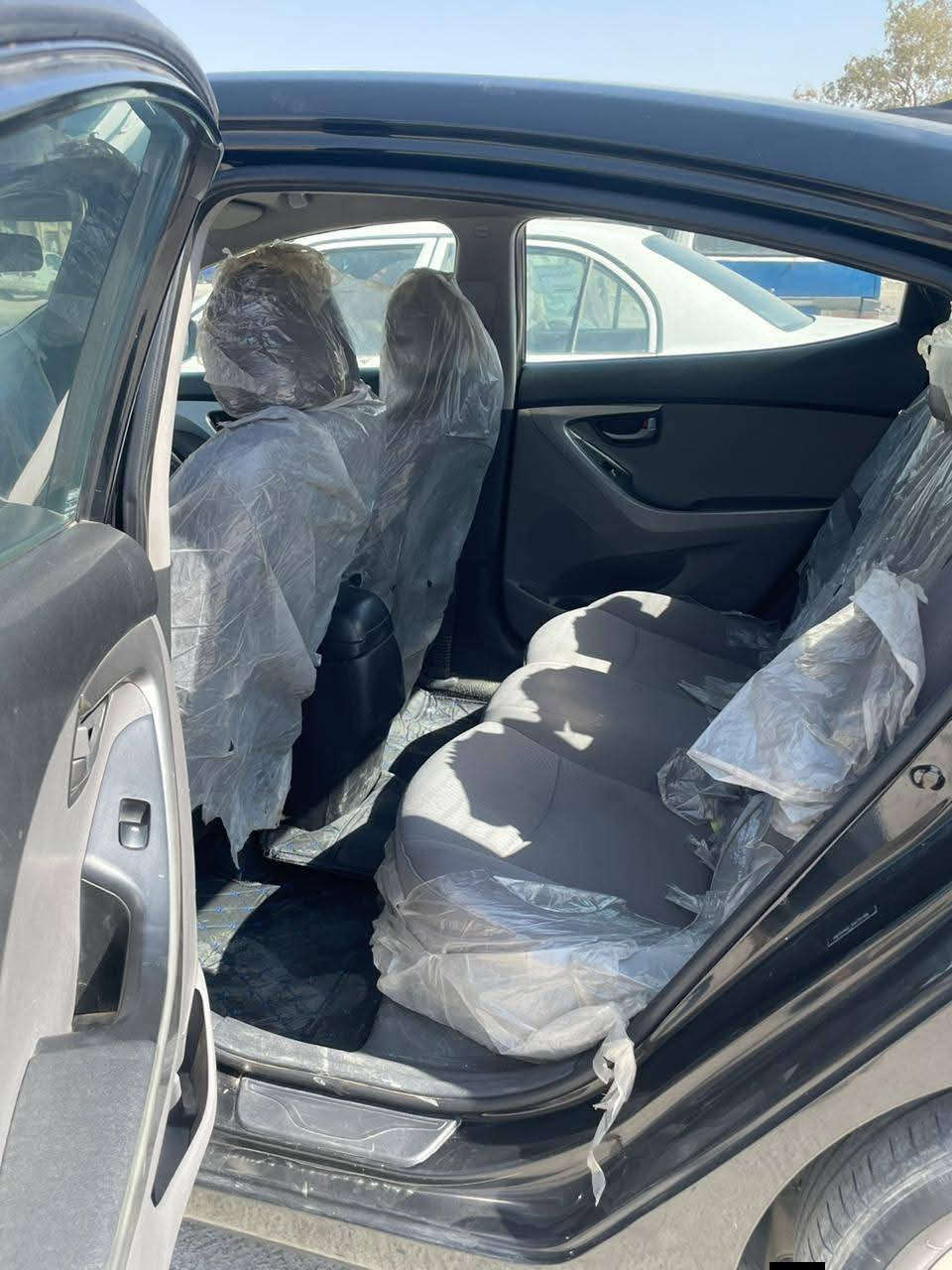 السلام عليكم مرخصه الادمن النترا 2016 وارد امريكي كفاله عامه مكاني بغداد لاستفسار الاتصال ***********
