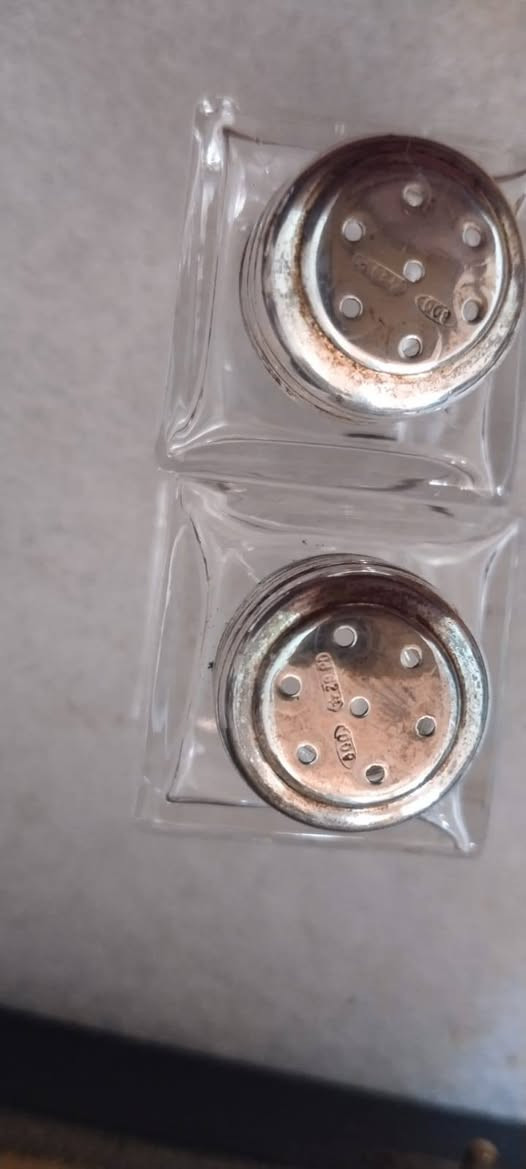 مملحة عدد ٢ الغطاء فضه ٨٠٠ للبيع سعر المجموعه ٥٠ الف


**إذا كنت صاحب هذا الإعلان وتريد حذفه لأي سبب، رجاءا أرسل رسالة إلى الدعم الفني**