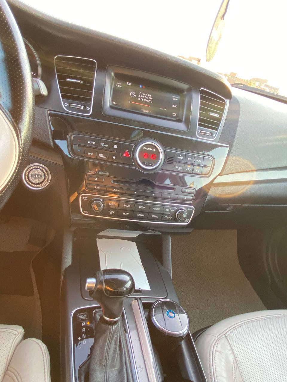 كيا كادينزا للبيع 2014 ماشية 192 موصفات كادينزا معروفة فول السعر 140


**إذا كنت صاحب هذا الإعلان وتريد حذفه لأي سبب، رجاءا أرسل رسالة إلى الدعم الفني**