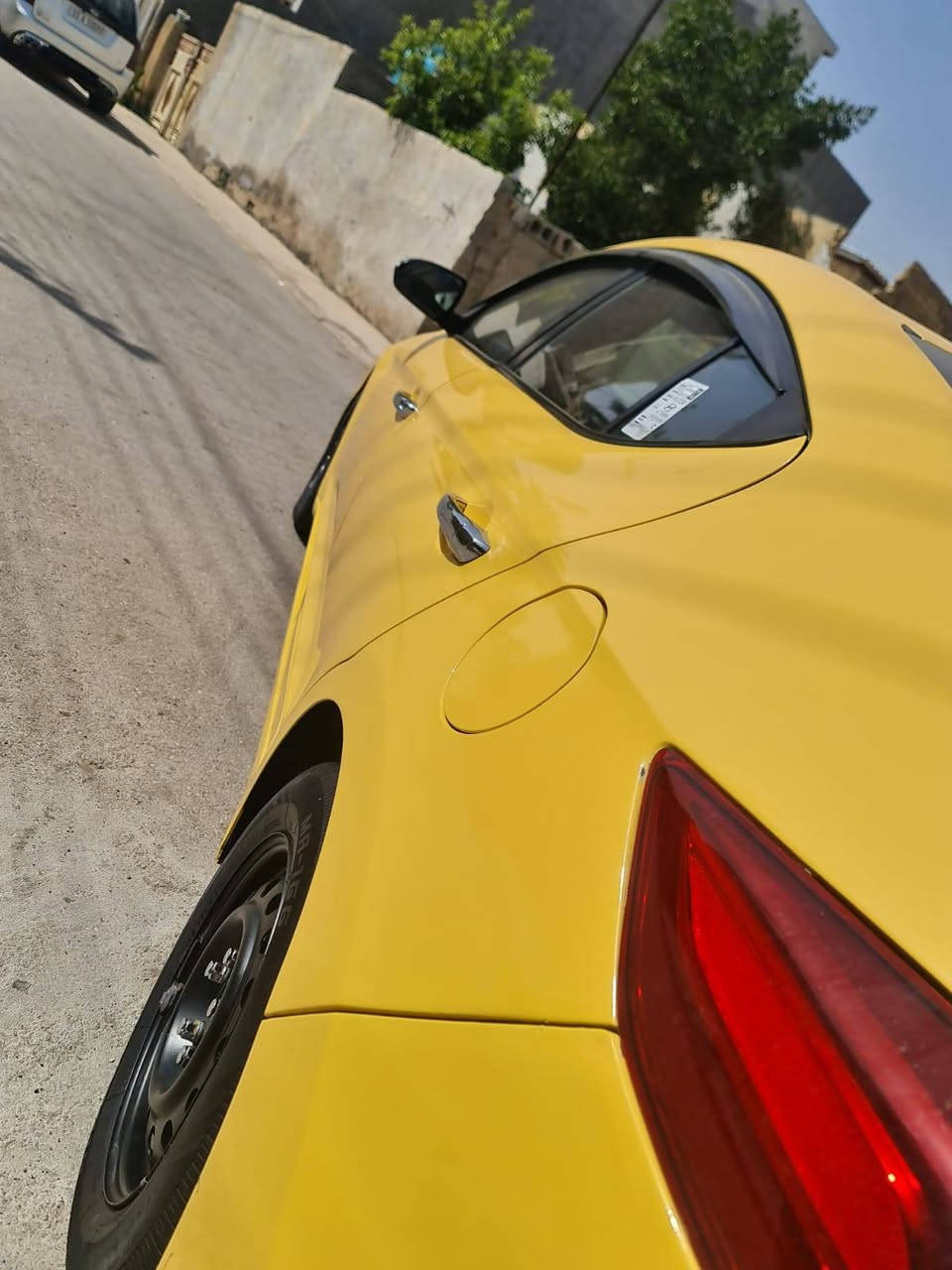 سلام عليكم
انترا خليجي موديل 2017 
سياره جديده احلى من الصور 
صدر أمامي خلفي كله جديد 
سنويه جديده رقم جديد 
تتدفه تبريد كله شغال 
مصفره هيه وغرامات 
سياره ماشيه 160 
سونار موجود بل منشور 
السعر 120 مكان السياره واسط الصويره 
***********
