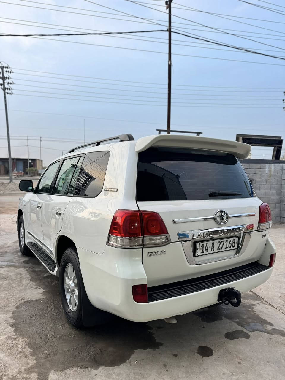 لاندكروز مديل 2010 كفاله عامه من صبغ ضربه وتبديل  ما عده ملاحضه بصيطه سياره جديده مكينه كير كفاله  6 استندر تخم تاير حداده تبريد ماشيه 160 رقم بصره الجديد بسمنه سنويه جديده سعر 268 وبيه مجال مكان سياره البصره قضاء المدينه شراي يتصل ***********
