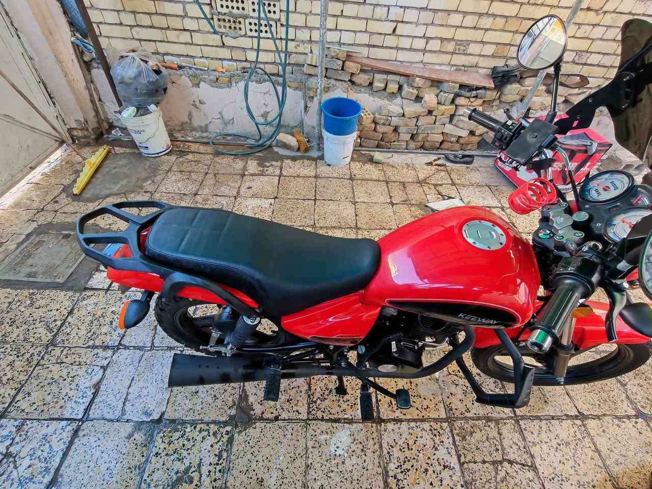 للبيع
كي واي مكينه 125cc  
اقتصاديه فول
ماشيه 10 الف
مكاني بغداد البياع
السعر 1800 وبيه مجال للشراي
رقم أربيل تحويل 2 يوم 
.
.
.
. 
***********
