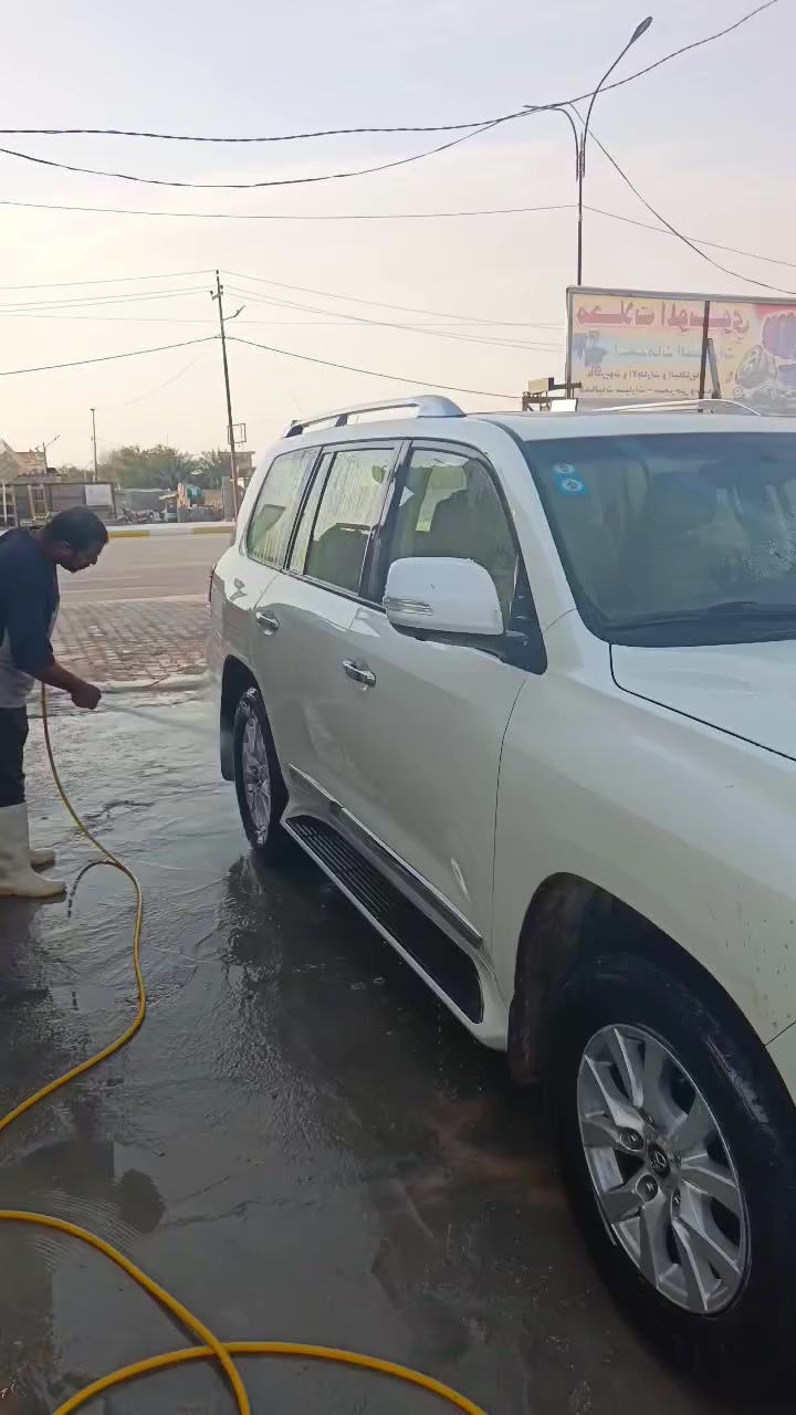 🚗✨ محلات الموسوي لغسل وتلميع السيارات ✨🚗
🔹 غسيل سيارات عادي
🔹 تنظيف داخلي وخارجي باحتراف
🔹 تلميع متكامل للهيكل والرنجات
🔹 إزالة أوساخ وبقع بأحدث الأجهزة
🔥 متوفر عدنا دهن GERMAN LOBE الأصلي 🔥
أفضل نوع دهن لحماية ولمعان السيارة
✔️ ثبات عالي
✔️ مقاوم للحرارة والعوامل الجوية
✔️ جودة أوربية مضمونة 🇩🇪
🕖 الدوام يومياً:
من 7 صباحاً إلى 11 ليلاً
📍 العنوان:
قضاء بدرة – سايد البلدية
مقابل قاعة الحديد
مجاور مجمع الخاتون
📞 للحجز والاستفسار:
***********
🌟 شغل نظيف… سرعة بالخدمة… وأسعار مناسبة 🌟
ننتظركم يومياً في محلات الموسوي وخدمتكم شرف إلنا ❤️
