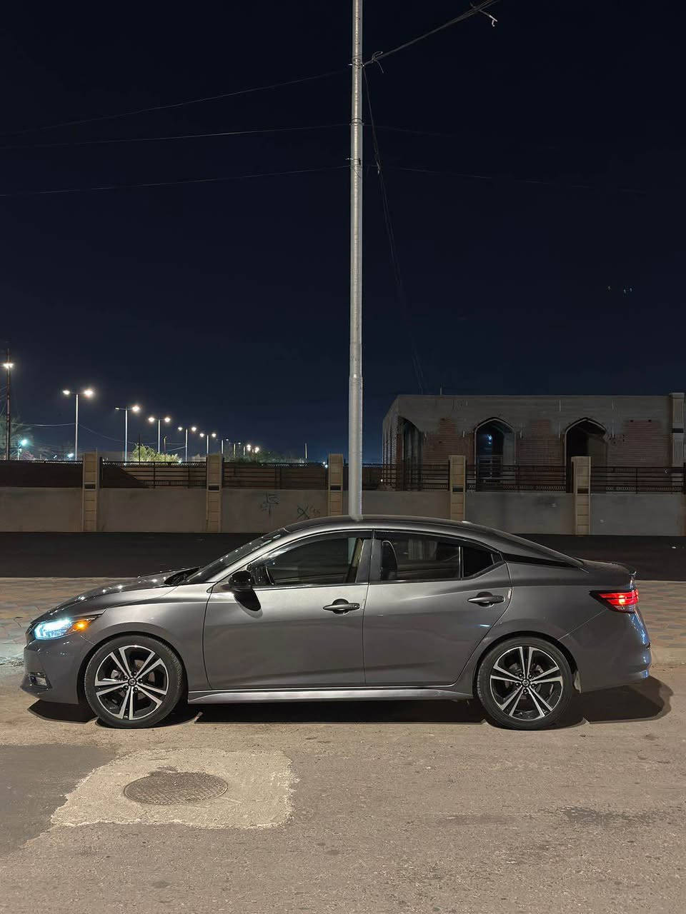 سلام عليكمَ ، للبيع نيسان سنترا 2020 SR
مواصفات …
رادار امامي .
كامرا خلفيه .
شاشه كبيره .
ويل 18 .
داخل قماش .
البوب جلد اسود .
وبقيه المواصفات معروفه . 
بيها
صبغ كلير من امريكا الجاملغ جهه السايق ولبند 
حادثها الباب الخلفي ايرباك برده فقط .
سياره مكفوله بجم خلفي امامي كبس 
كفاله الشواصي .
كير محرك بشرط 
دهن كير جديد اصلي .
سياره مناقصها شي .
ماشيه 94k قابل للزياده .
للتواصل 
*********** 
السعر 
137$ وبيها مجال . الشريقات, صلاح الدين
