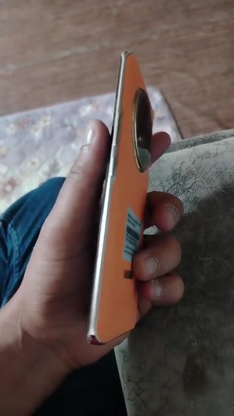 سلام عليكم جهاز للبيع كارتونه وغراضه كلهن موجودات ***********
واتساب
