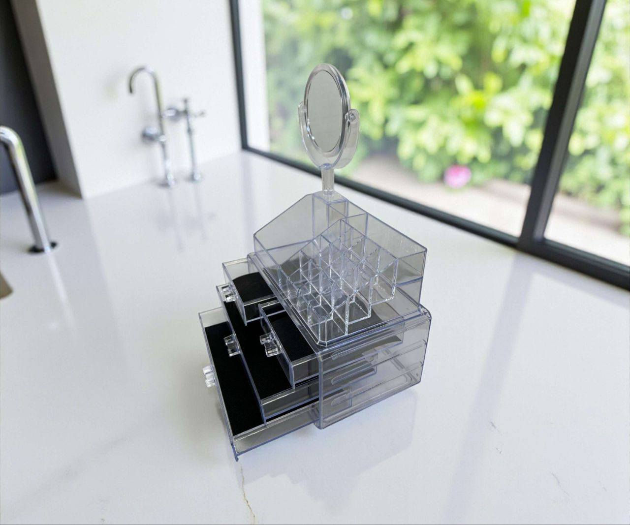 💄✨ حافظي على مكياجك مرتب ومنظّم مع حافظة المكياج الشفافة المميزة ✨💄
حل عملي وأنيق يخلي كل أدواتك بمكان واحد 👌
✔️ مرآة دوّارة تساعدك بوضع المكياج بكل سهولة 🪞
✔️ 4 أدراج واسعة + تقسيم علوي
لحفظ الفرش، أحمر الشفاه، والإكسسوارات 📦
✔️ تصميم شفاف أنيق يضيف لمسة جمالية لغرفتك ✨
✔️ خفيفة الوزن وسهلة التنظيف 🧼
✔️ مثالية للاستخدام اليومي أو كهدية فاخرة لمحبات التجميل 💍
🎁 الحل العملي لترتيب أدواتك بأسلوب أنيق ومرتب
💰 السعر: 15,000 د.ع
🚚 توصيل مجاني لكل العراق
للتواصل والطلب:
📱 واتساب: ***********
📨 تليگرام: @Bzati
📢 القناة: https://t.me/Bazi3ti
