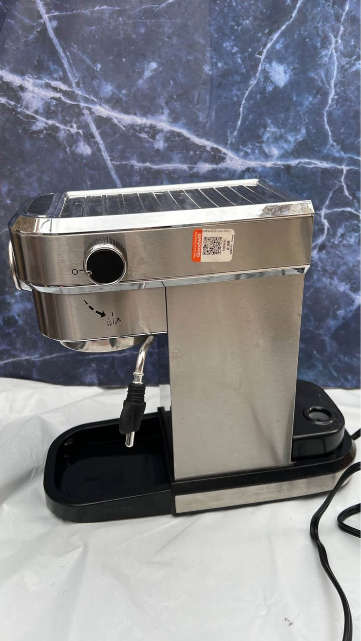 ماكينة قهوة بالة ما اعرف بيهم صراحة لان شغلي العاب ف اطوني سعر واخذوها بغداد, العراق


**إذا كنت صاحب هذا الإعلان وتريد حذفه لأي سبب، رجاءا أرسل رسالة إلى الدعم الفني**